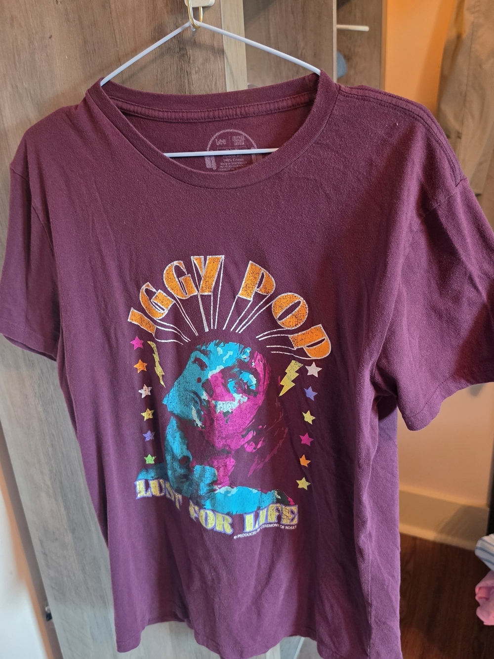 Lee Maroon/purple Short Sleeve Tee with Iggy Pop Multicolor Graphic. Band tee